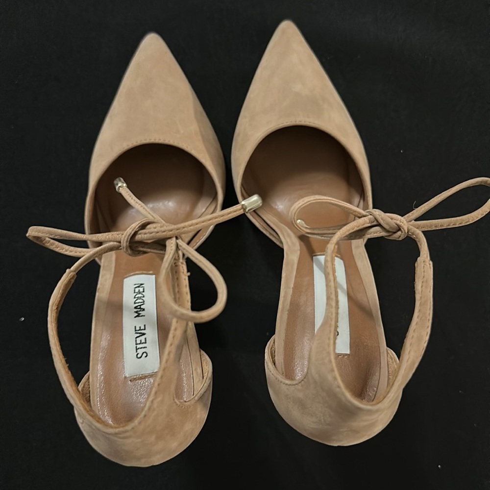 Size 5.5 used excellent condition Steve Madden